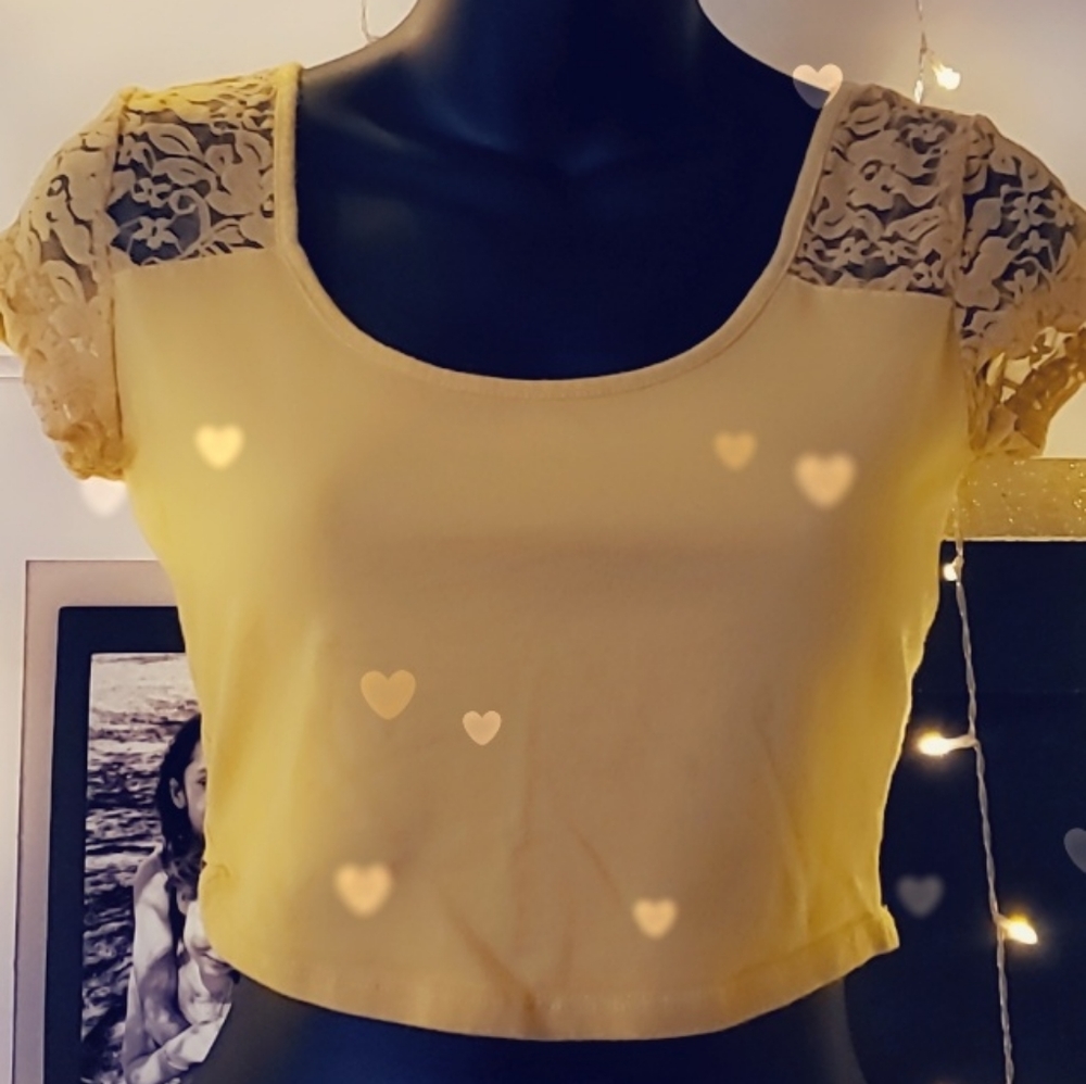 Crop top